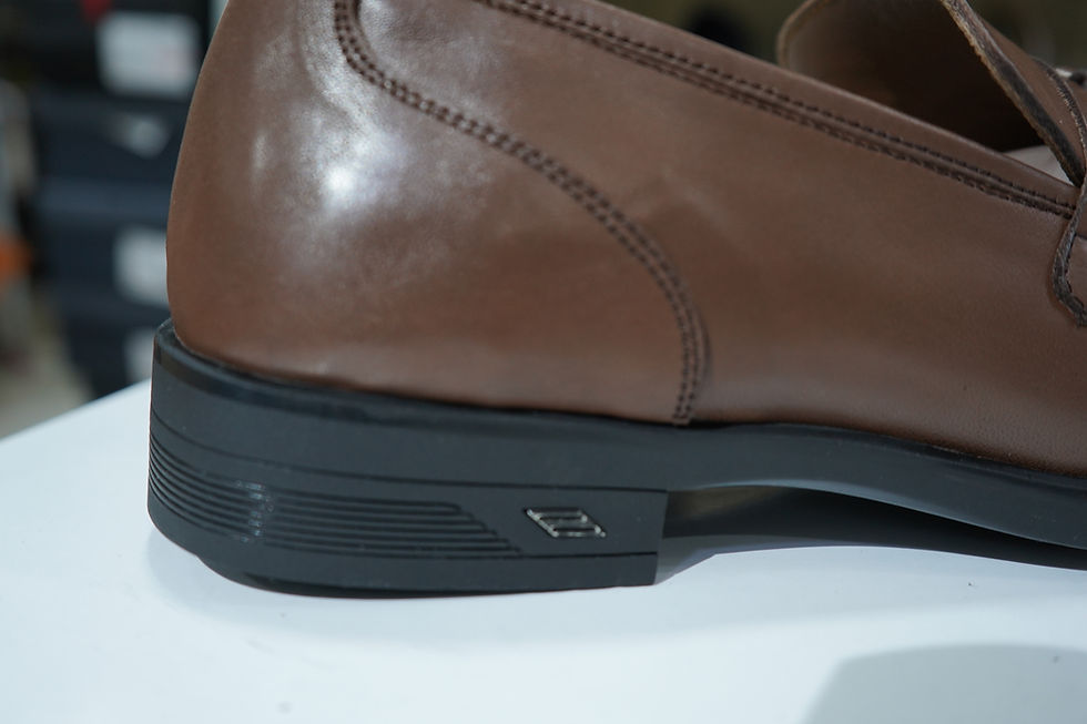 Miniature : Mocassins à Glands en Cuir