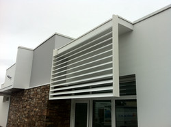 BRISE-SOLEIL