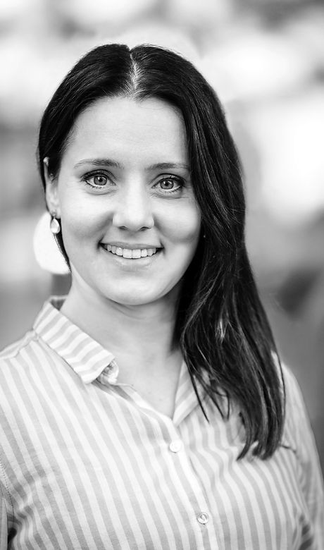 Clara Bombach hoch_edited.jpg