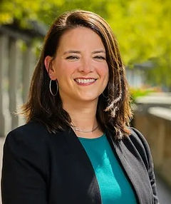 Stephanie Siddens_edited.jpg