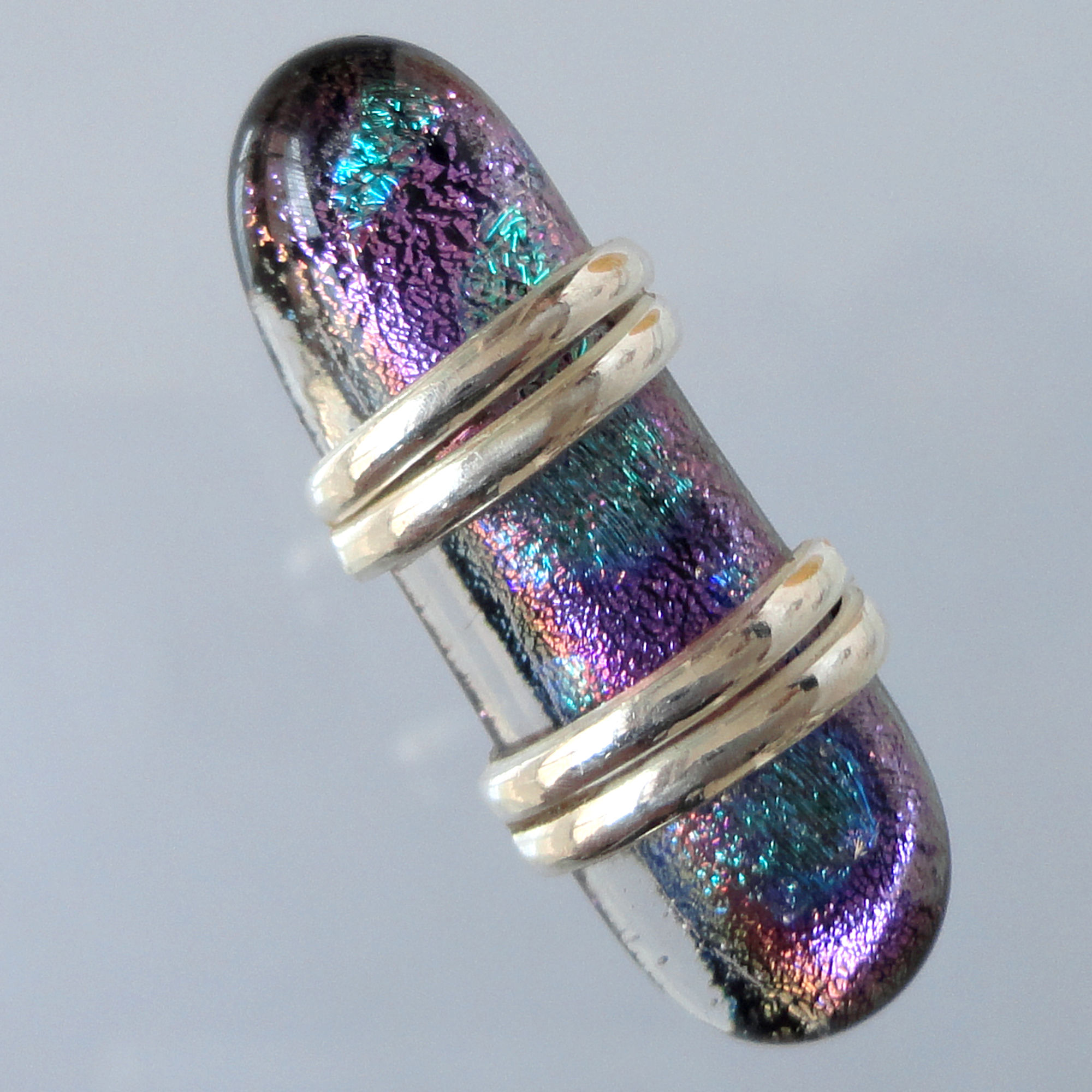 2046 Minimalist Deco Glass Ring