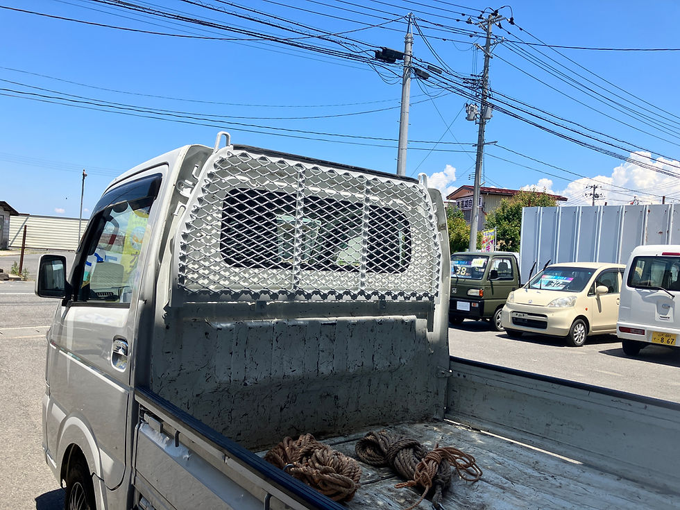 軽トラック金網張り取付作業