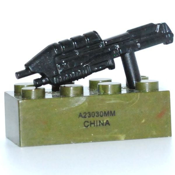 Weapons and Accessories for the Mega Halo 2010 Promotional set 99034 Steel Spartan II.