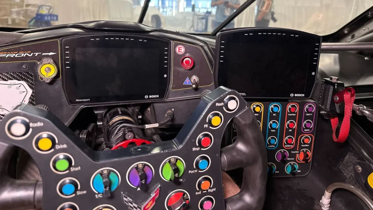 This article offers an in-depth overview and the PDF instruction manual for the ‘20 Corvette C8.R (JKR19), introduced by Mattel Brick Shop / Hot Wheels as part of the fall 2026 collection of buildable car sets. 