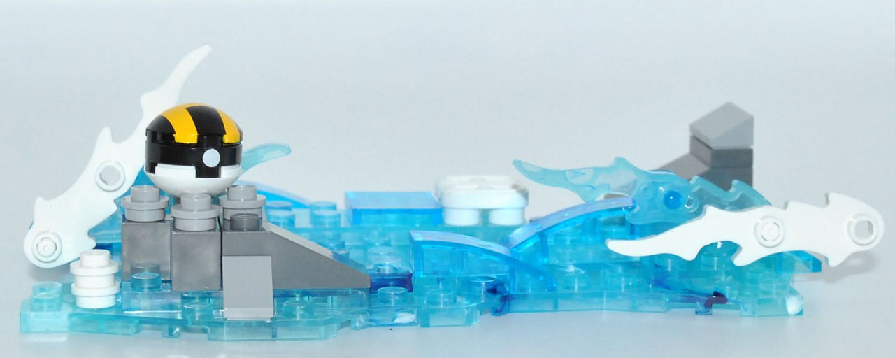 Gyarados version 1 from the Mega Construx 2017 Pokémon set Gyarados (DYF14).  