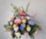 Vaseless Centerpiece
