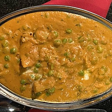 Mutter Korma(Aloo/Paneer)