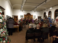 2019 Festival of Trees entertain