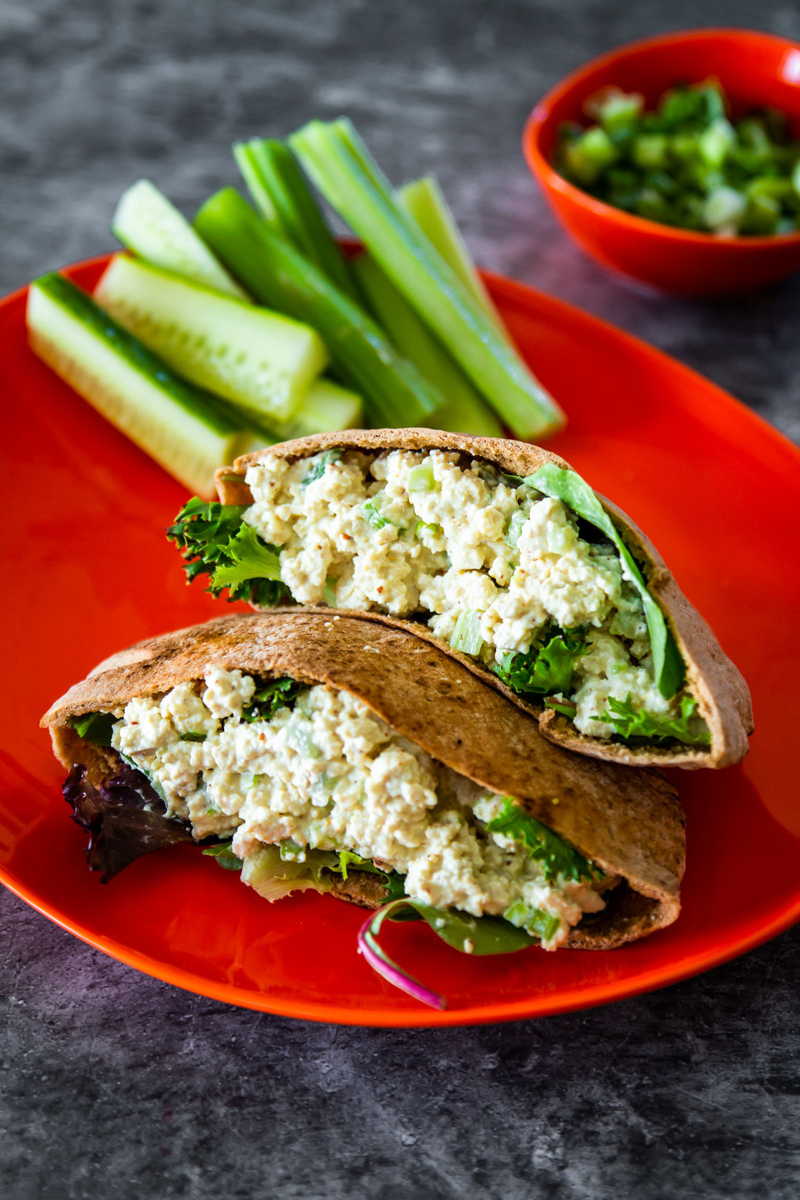 Eggless Salad Pita