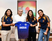 Ashwini Vaishnaw expresses excitement after meeting the World Cup–winning champions.
