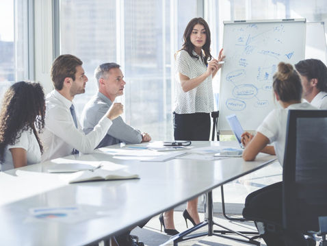 7 Challenges that Sales Leaders Face with B2B Sales