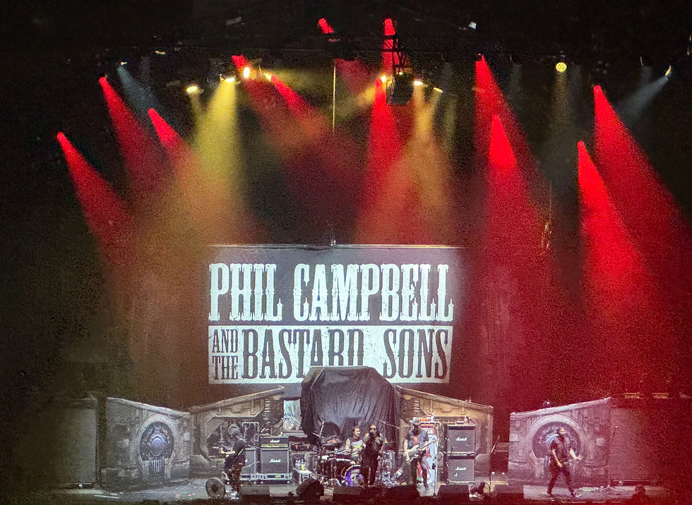 Phil Campbell and the Bastard Sons live als Opener für Judas Priest