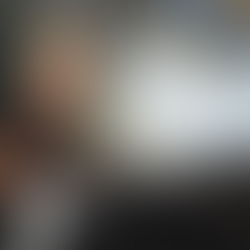 Bom dia Dr(a)., posso completar a água do radiador?