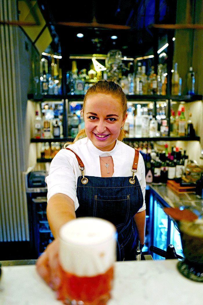 bartenders