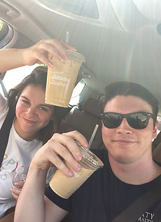 couple-getting-coffee
