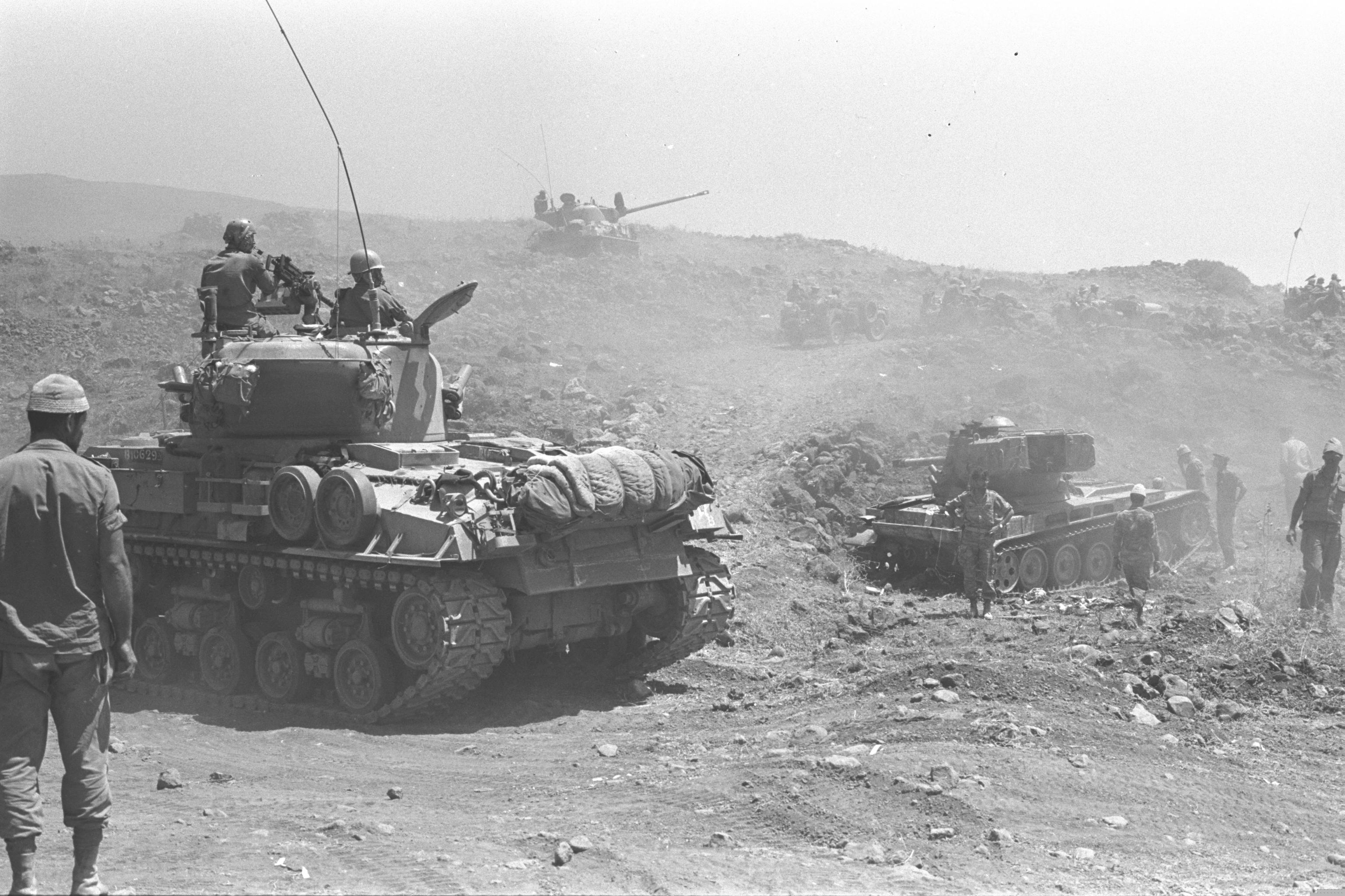 Israeli tanks advancing on the Golan Heights