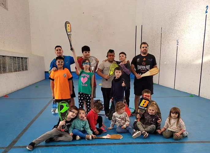 Txikis en Escuela de Paleta