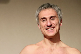 Claudio Contartese in Love's Kamikaze di Mario Moretti. Regia di Mila Teatro del Navile 11-12-13 marzo 2022. Ph © Nino Campisi 2022.