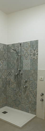 Barrierefreie Dusche, renoviertes Badezimmer, Palma De Sols 1