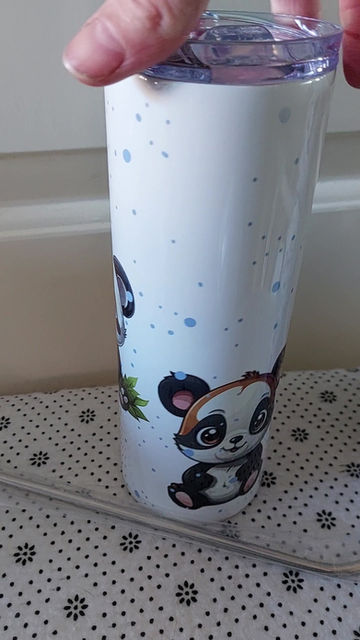 Thumbnail: Panda tumbler