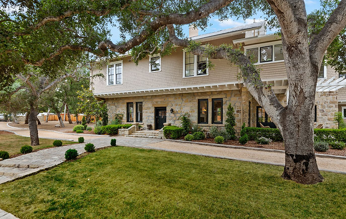 02 - Exterior View.jpg