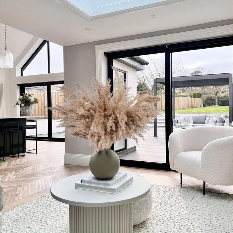 Thumbnail: 30-Piece Dried Brown Pampas Grass