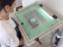宮古島旅行にオススメ 琉球ガラス名入れ体験 名入れ作業.jpeg