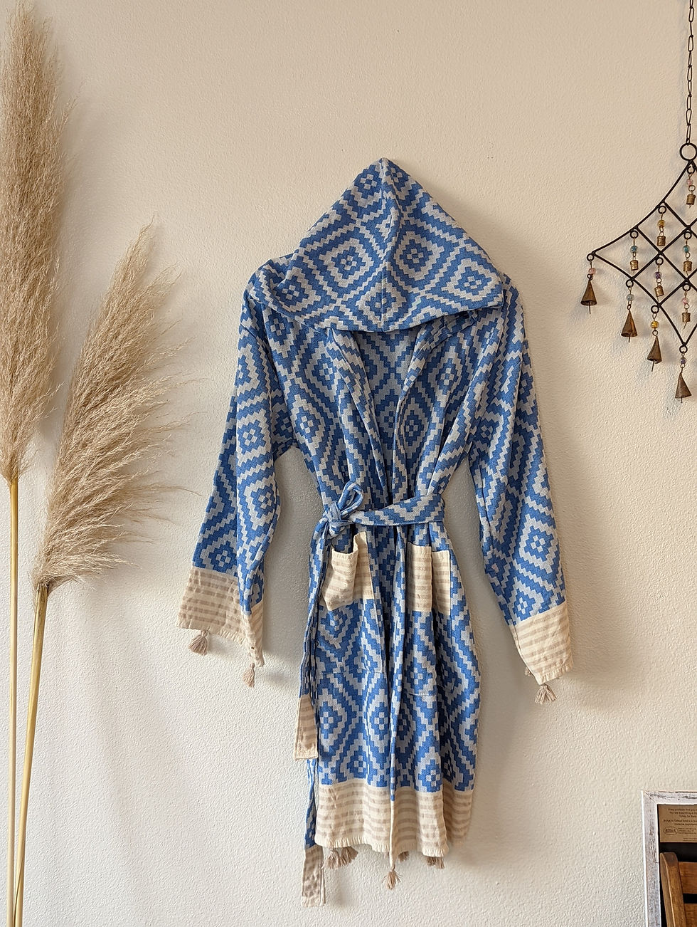 Thumbnail: 4 Directions Robe