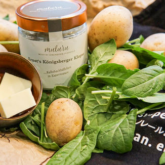 Edeka's Lokale Lieblinge: Königsberger Klopse mit Blattspinat und Butterkartoffeln