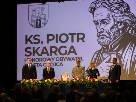 O. Piotr Skarga SJ wśród Honorowych Obywateli Grójca