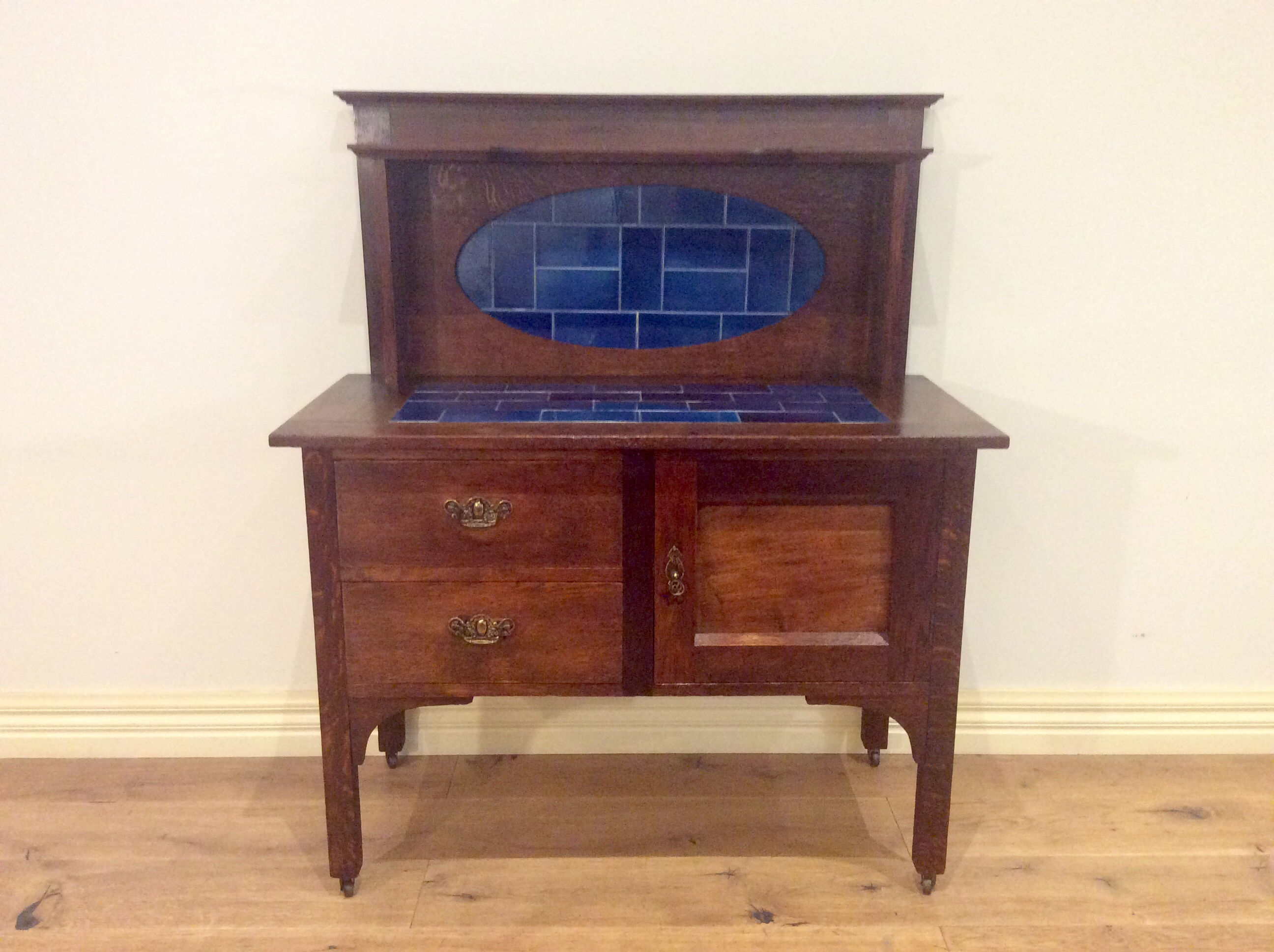 A4272 - Tulip Arts and Crafts Oak Wash Stand with Brass Hardware.