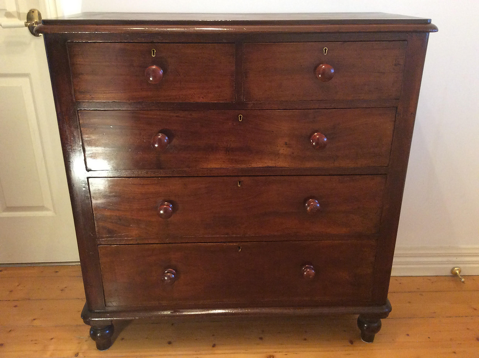 Victorian Cedar Chest of 5 x Drawers
