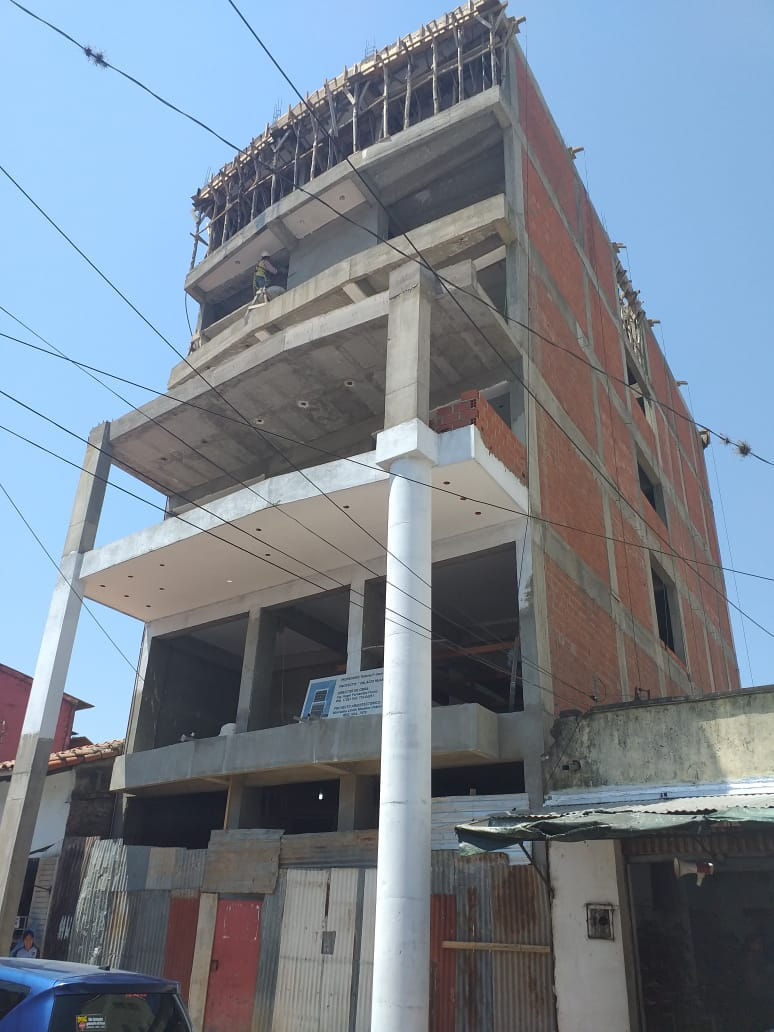 PROYECTO  :EDIFICIO COMERCIAL