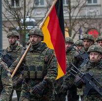 Bundeswehr-Truppe mit Deutschlandflagge
