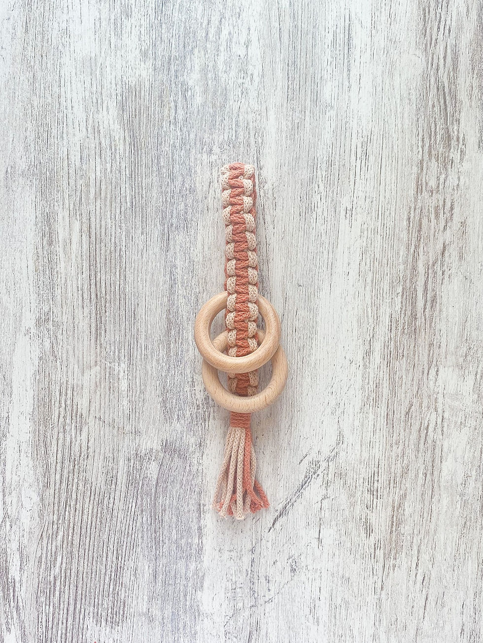 Miniatura: Mossegador de Fusta i Macramé - Col·lecció Bicolor
