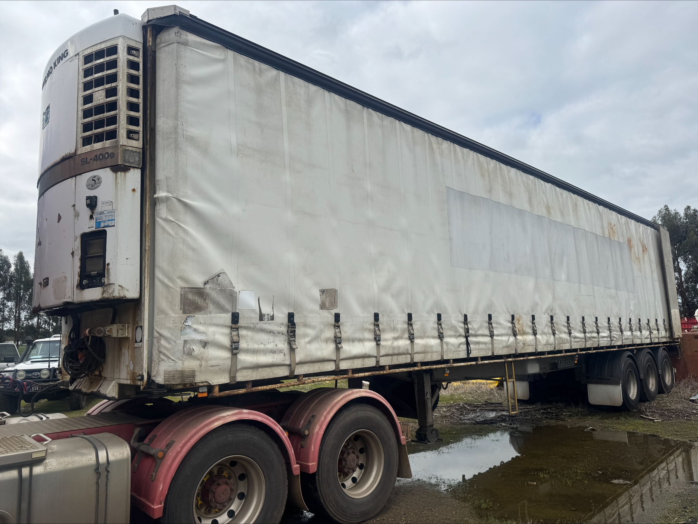 2007 Krueger Refrigerated Semi Trailer image 5