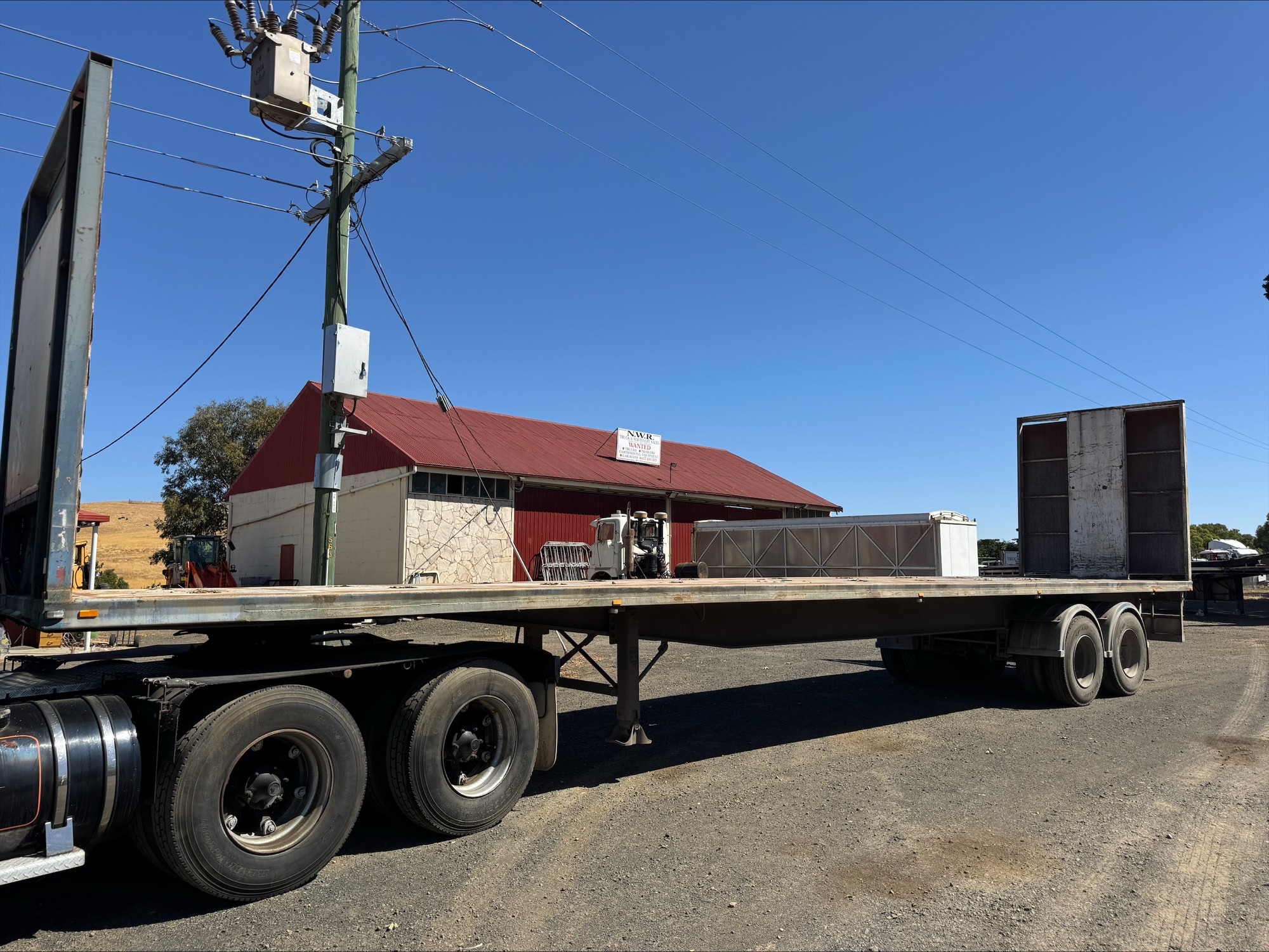 2009 PMD ST2 Flat Top Trailer image 3