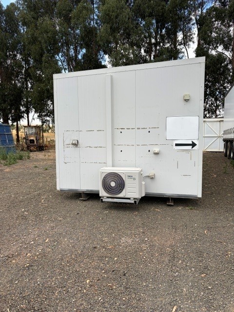 12x3 Portable Building image 8