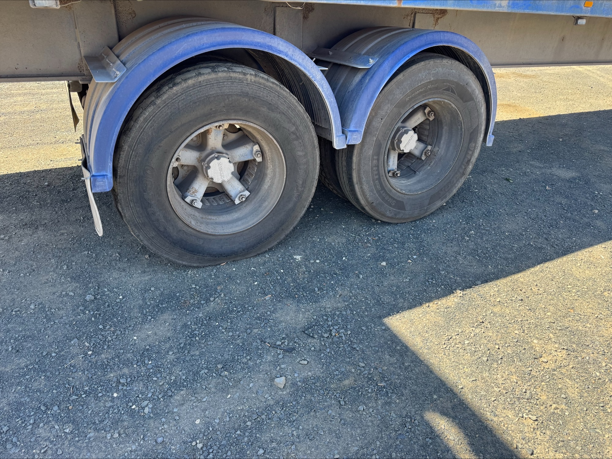 2009 PMD ST2 Flat Top Trailer image 4