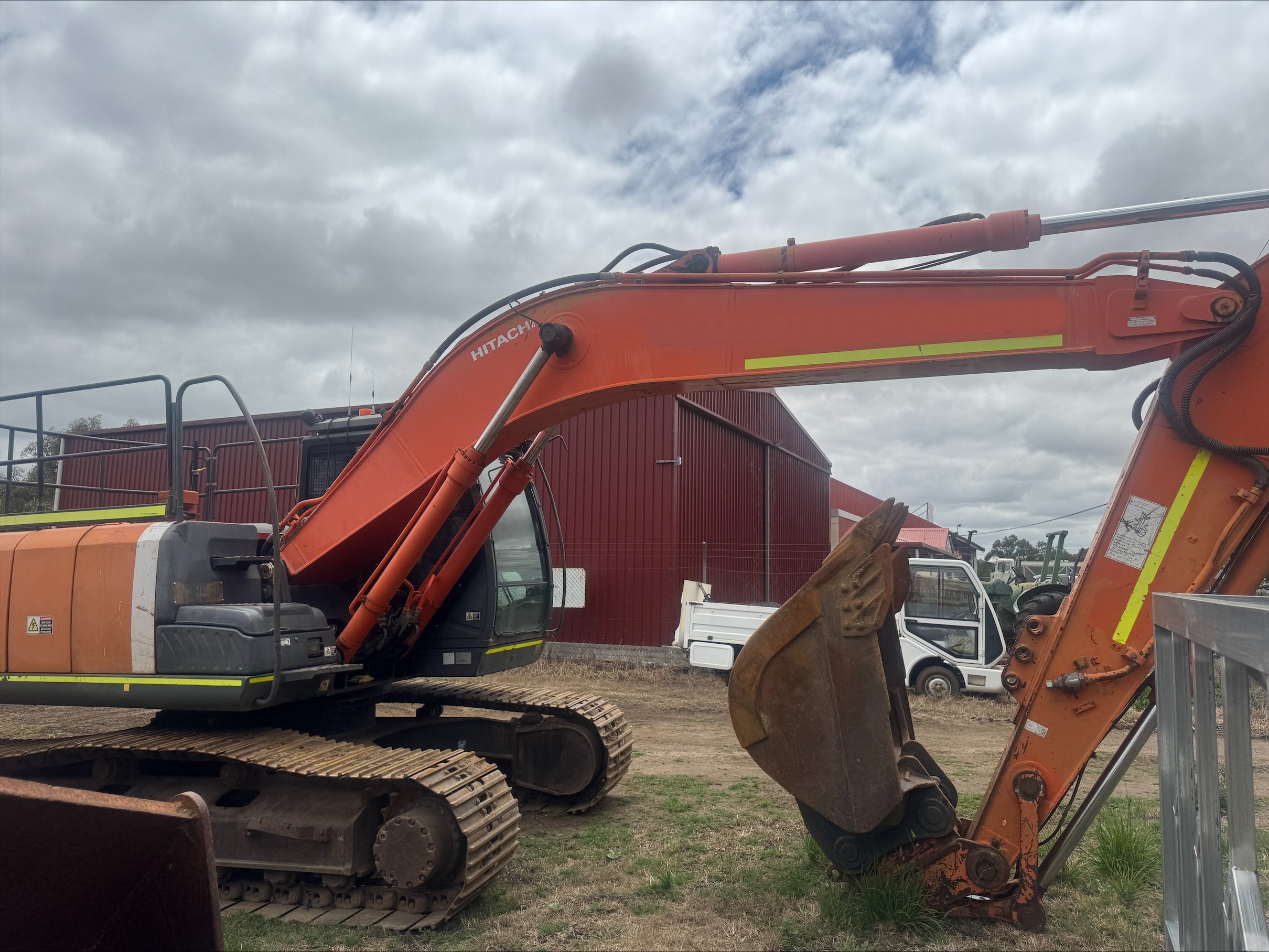 2006 Hitachi ZX200 image 4