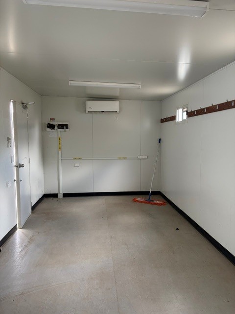 12x3 Portable Building image 9