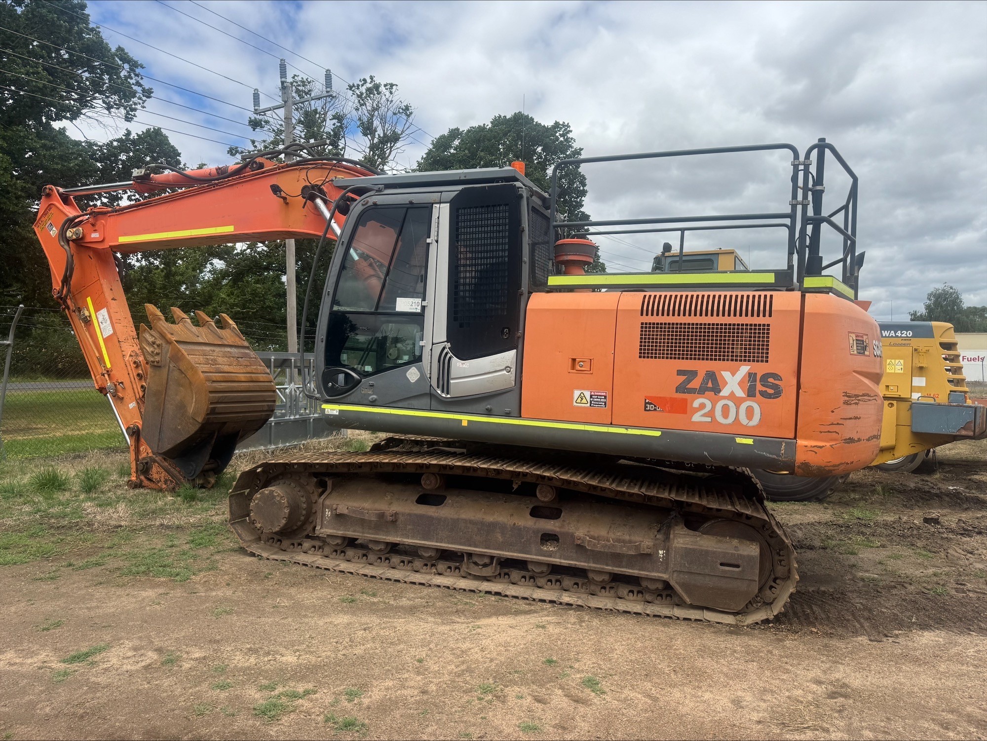 2006 Hitachi ZX200 image 3
