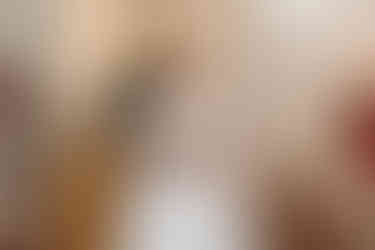 fotografia de uma linda noiva entrando na igreja