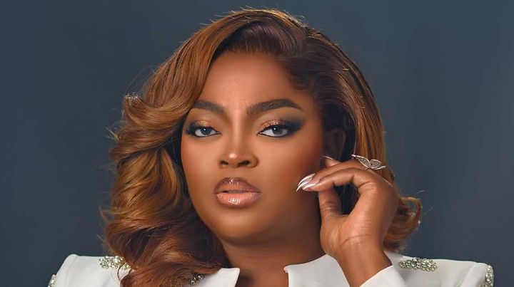 Funke Akindele has drawn mixed reactions over birthday posts shared on the day veteran Nollywood actor Taiwo Hassan ‘Ogogo’ was buried in Ilaro.