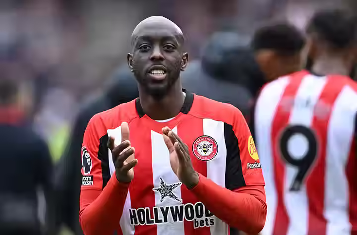 DR Congo striker Yoane Wissa signs for Newcastle United for £50 m plus £5 m add‑ons, taking the No. 9 shirt after the Alexander Isak sale.