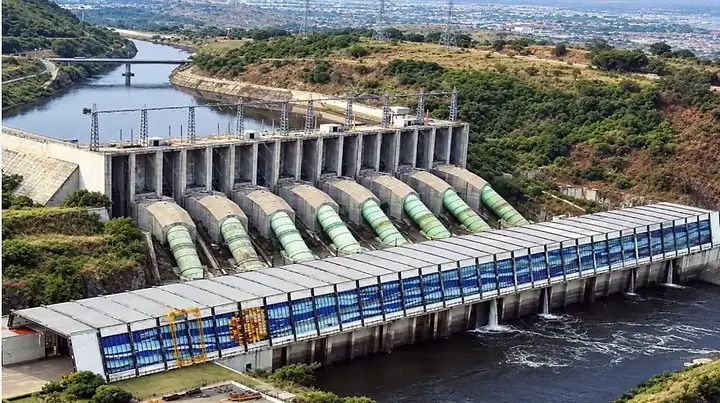 Explore the Inga hydropower complex in DRC, from Inga I and II to the Inga 3 program and the site's estimated 42,000 MW electricity potential.