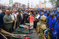 tshisekedi-inspects-kinshasa-clean-up-operatio