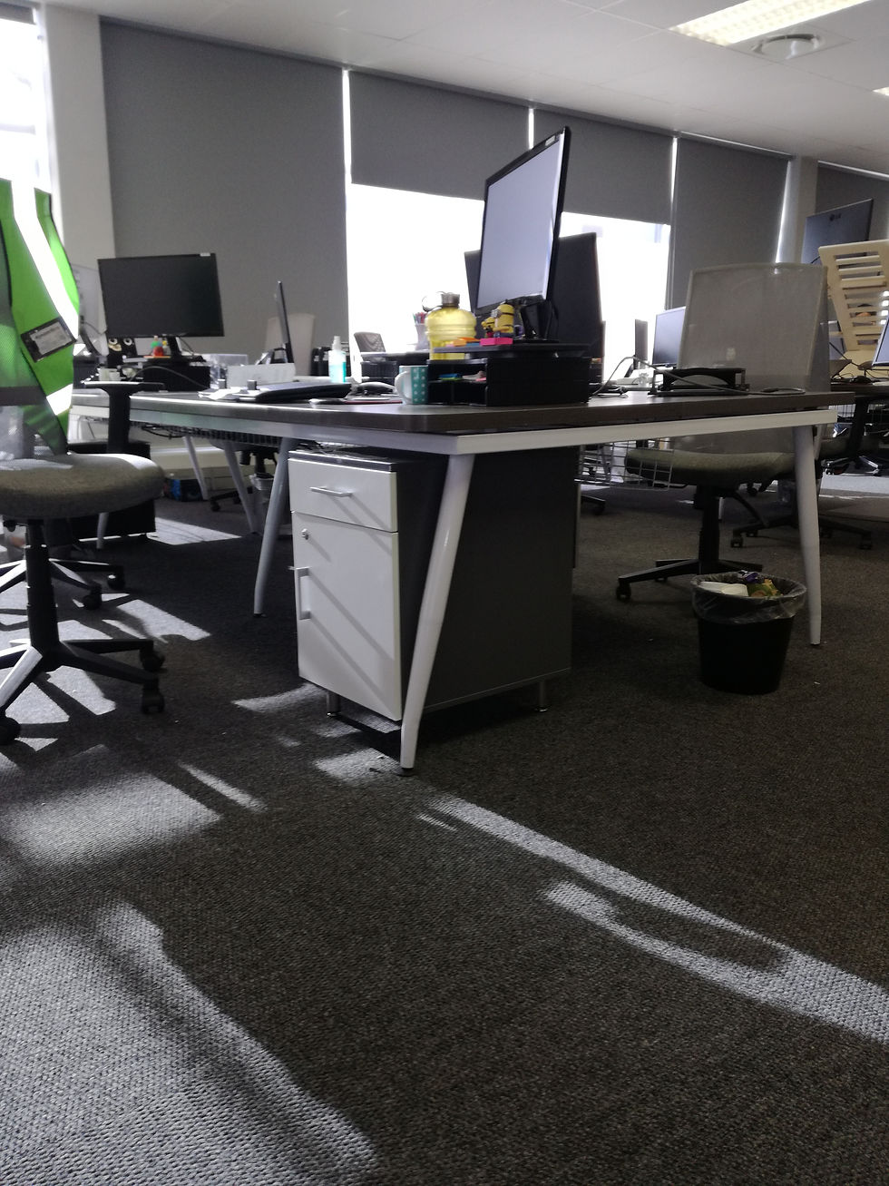 Thumbnail: Pedestal in office environment