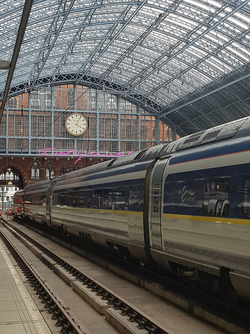 train station, st pancreas, train