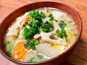 根菜たっぷり豚汁